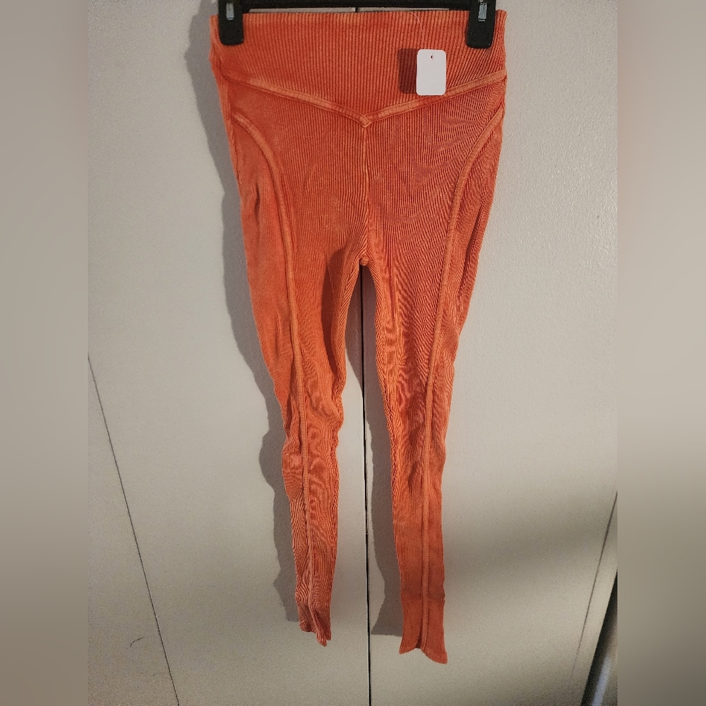 NWT Orange Ribbed Two-Piece Set - Picture 5 of 7